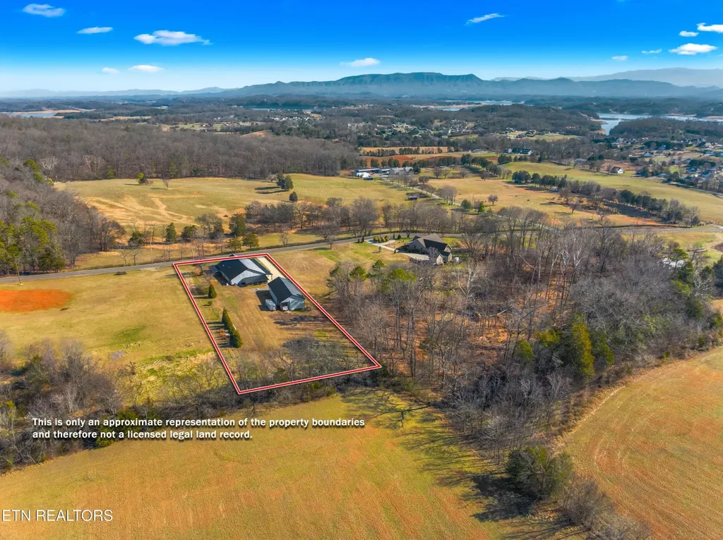 559 Morie Road Dandridge TN 37725