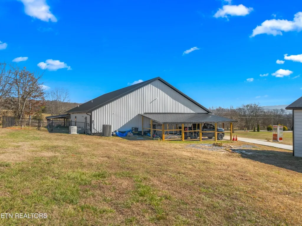 559 Morie Road Dandridge TN 37725