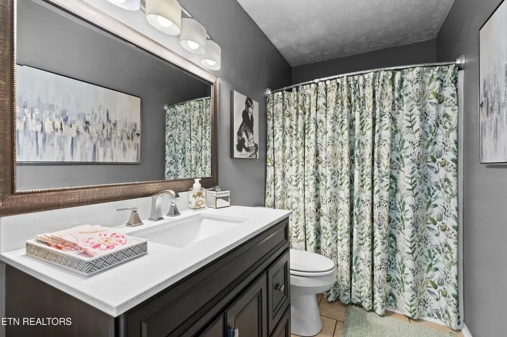 6220 Roscoe Lane Knoxville TN 37914