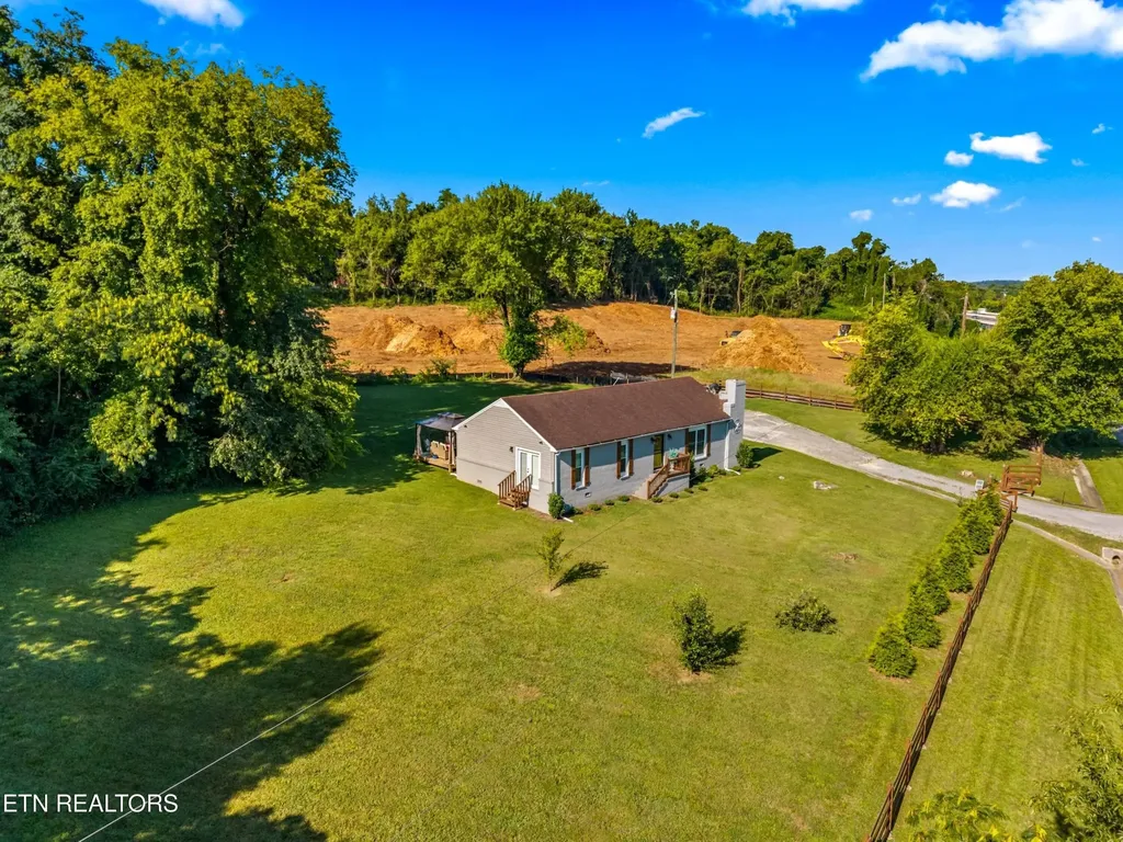 6220 Roscoe Lane Knoxville TN 37914
