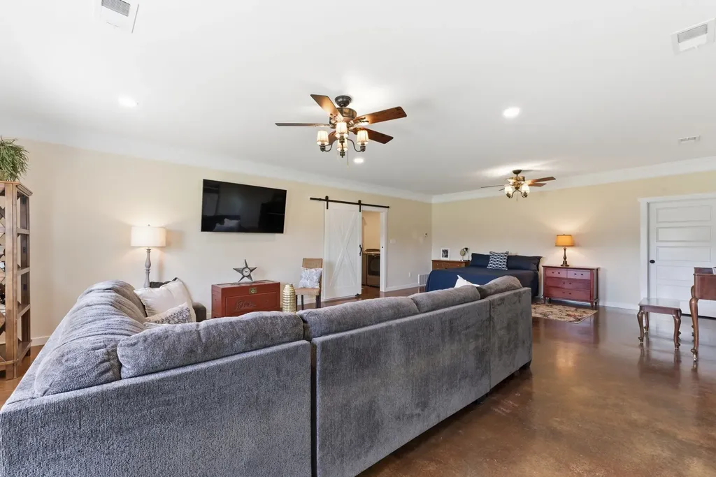 202 Rocky Drive Dickson TN 37055