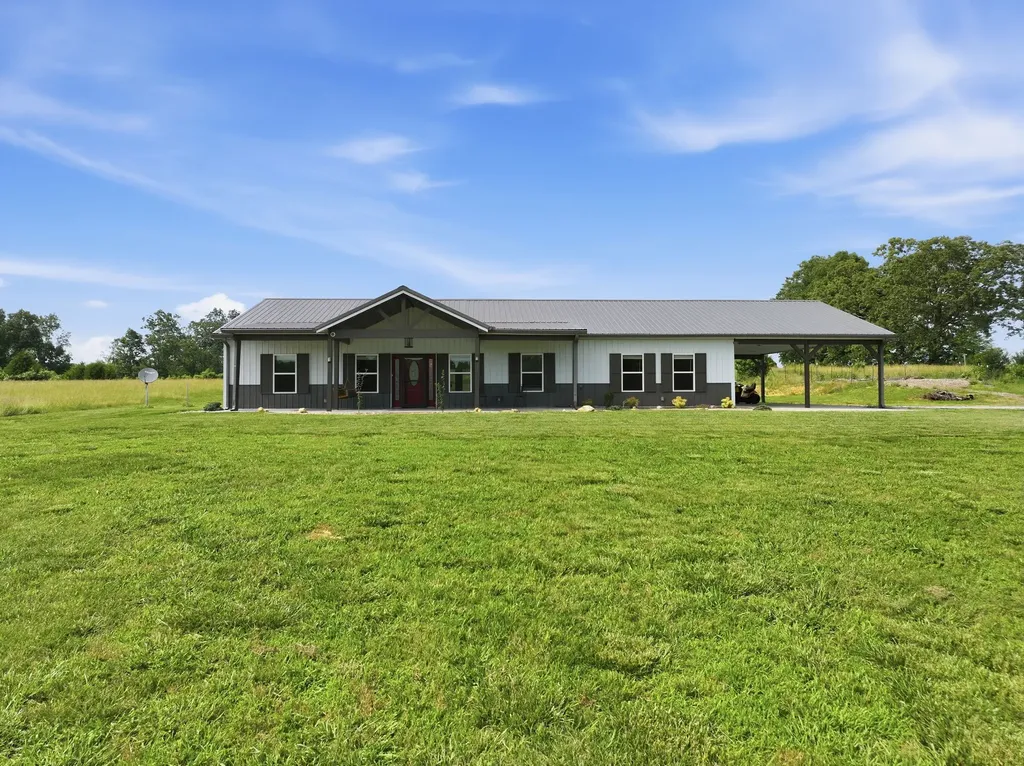 202 Rocky Drive Dickson TN 37055