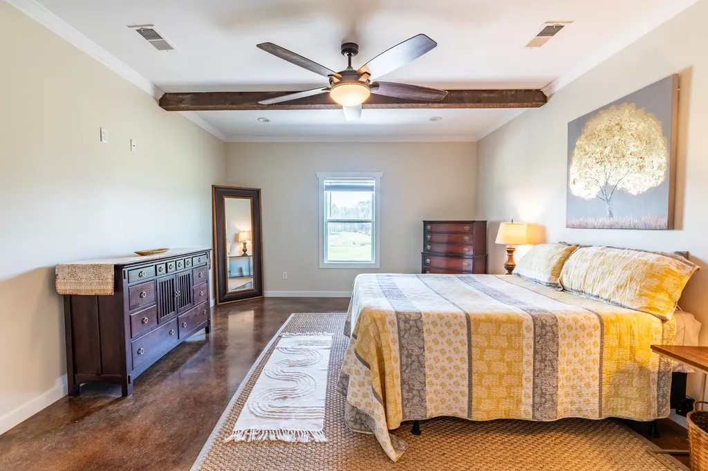 202 Rocky Drive Dickson TN 37055