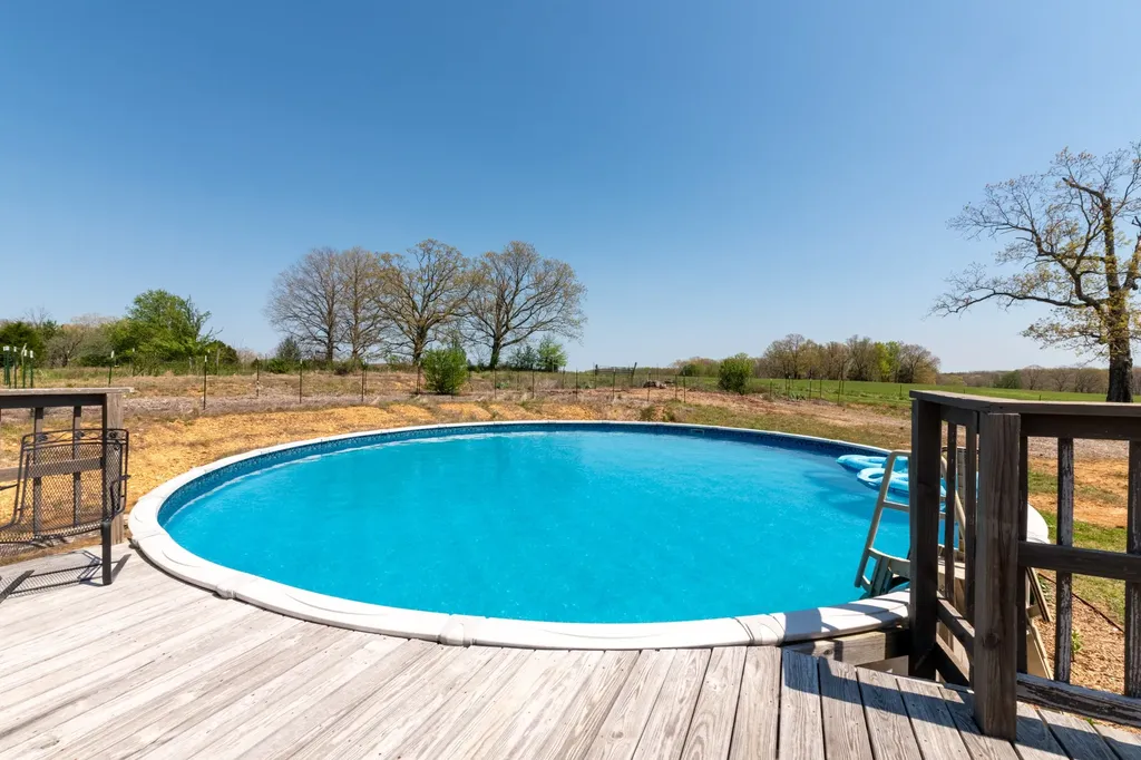 202 Rocky Drive Dickson TN 37055