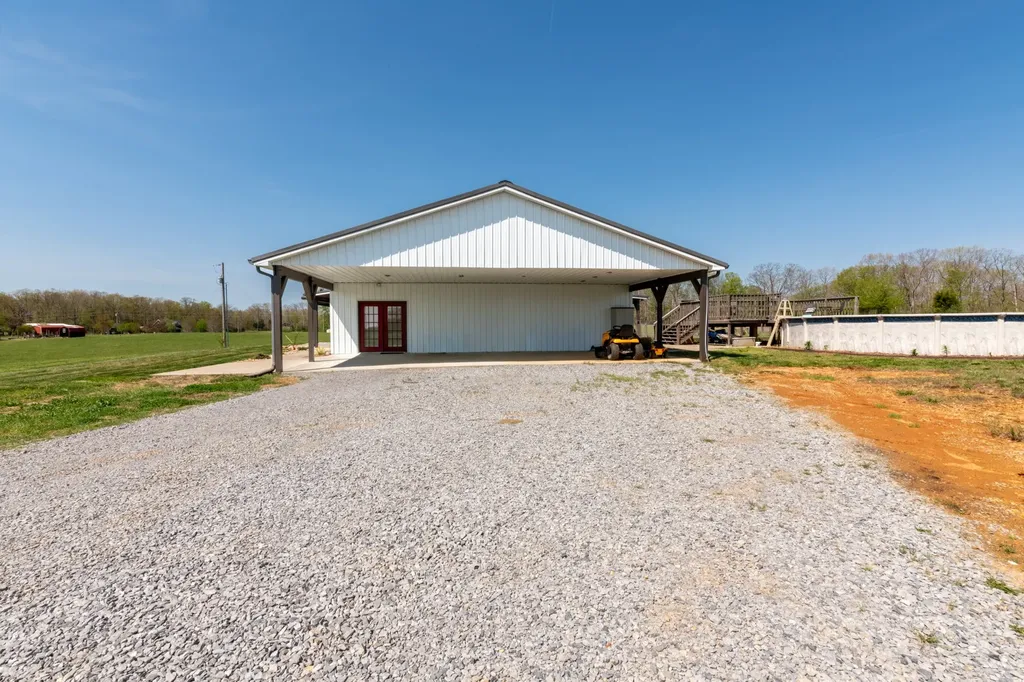 202 Rocky Drive Dickson TN 37055