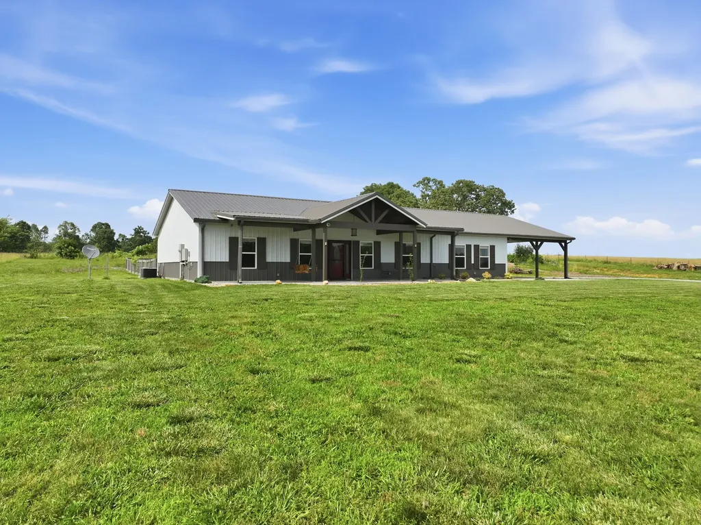 202 Rocky Drive Dickson TN 37055