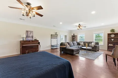 202 Rocky Drive Dickson TN 37055