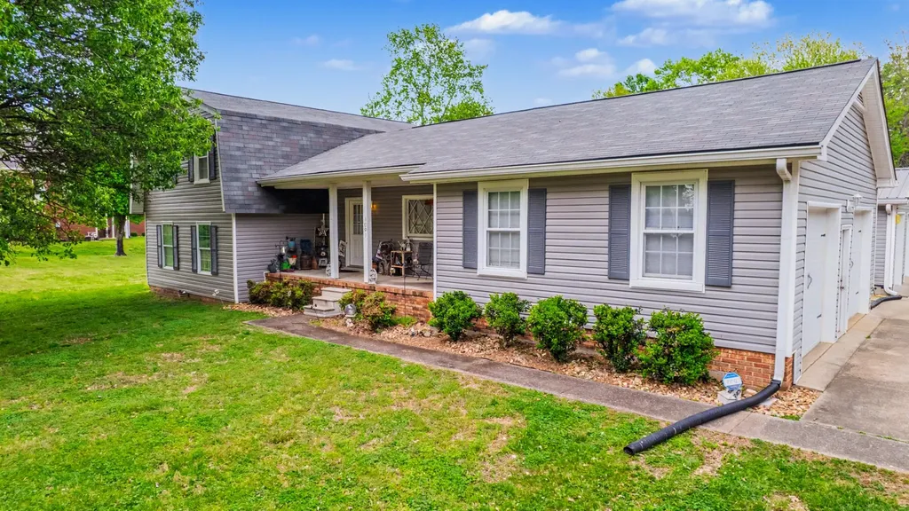 1091 Browns Lane Gallatin TN 37066