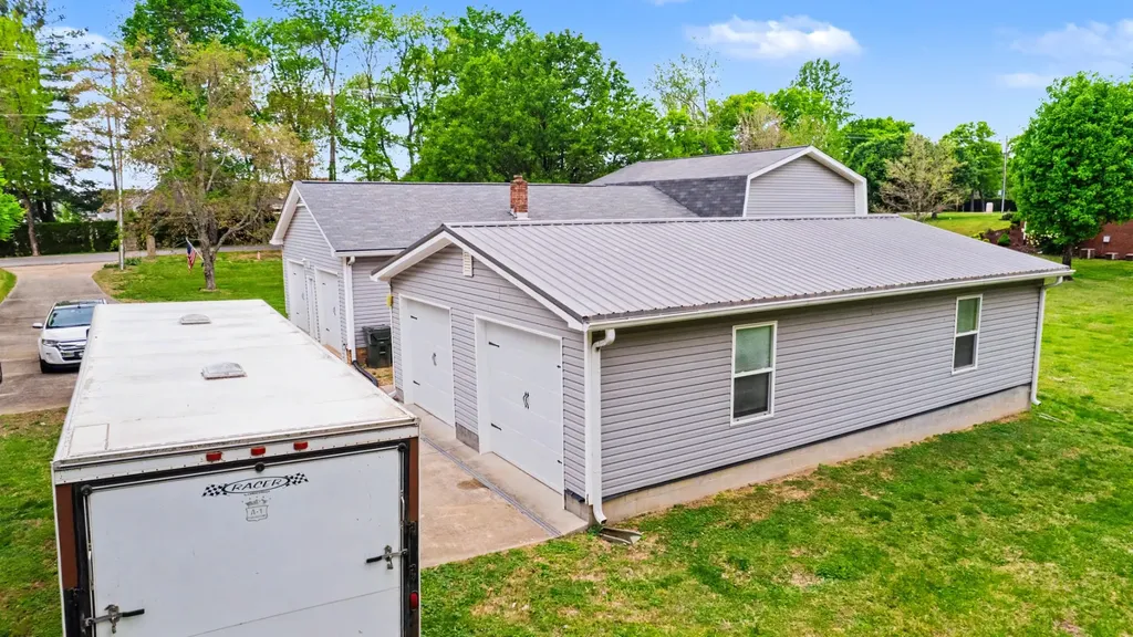 1091 Browns Lane Gallatin TN 37066