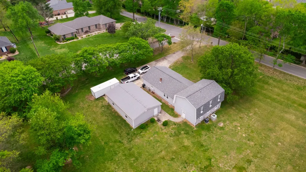 1091 Browns Lane Gallatin TN 37066