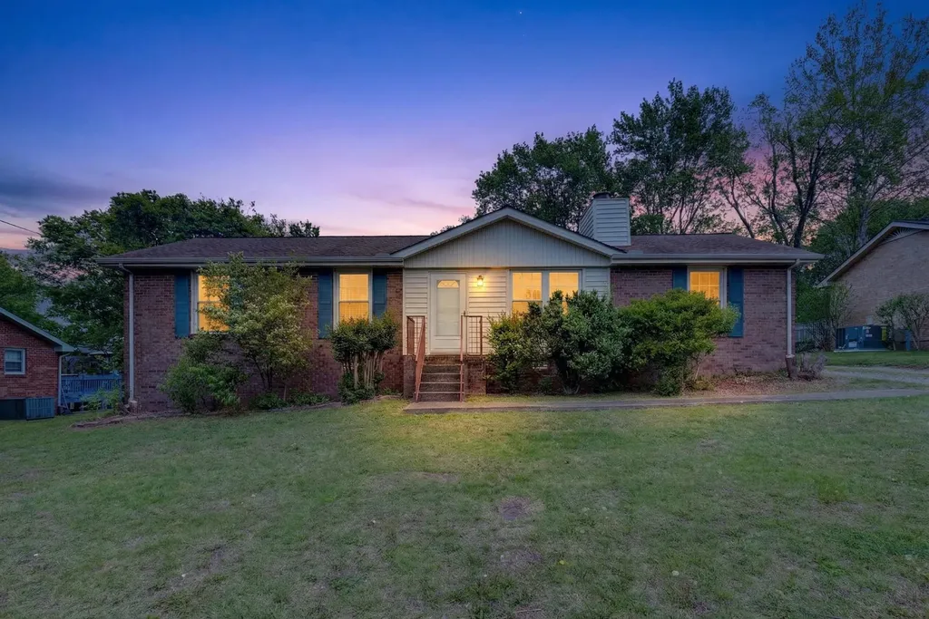 120 Hillwood Drive Hendersonville TN 37075