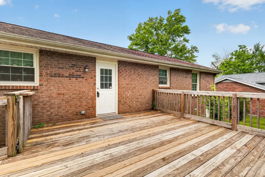 120 Hillwood Drive Hendersonville TN 37075