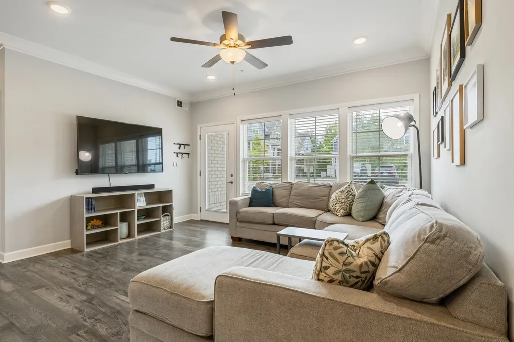 7483 Highway 70 S Nashville TN 37221