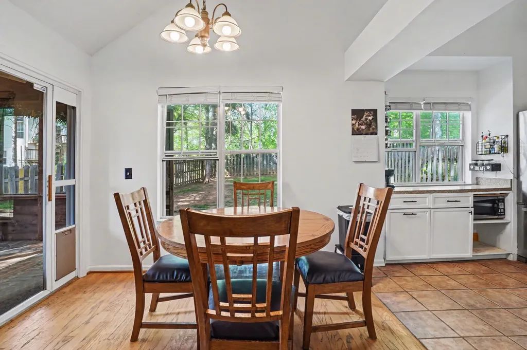 5918 Colchester Drive Hermitage TN 37076