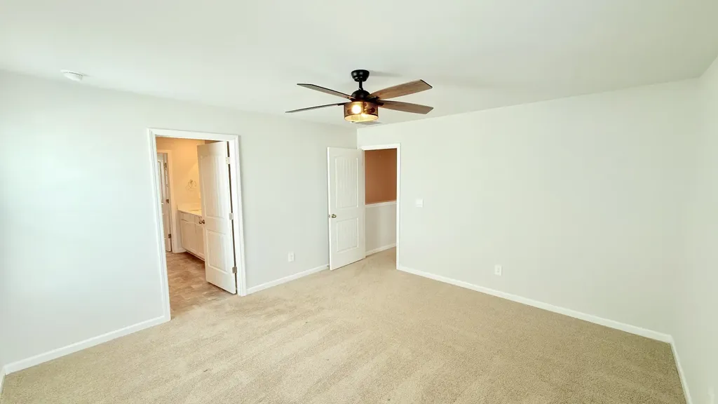 7206 Golden Way White House TN 37188