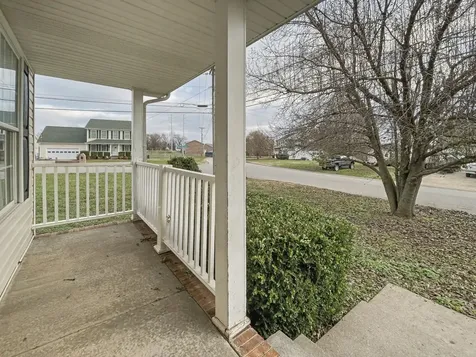 1142 Lamont Court Clarksville TN 37042