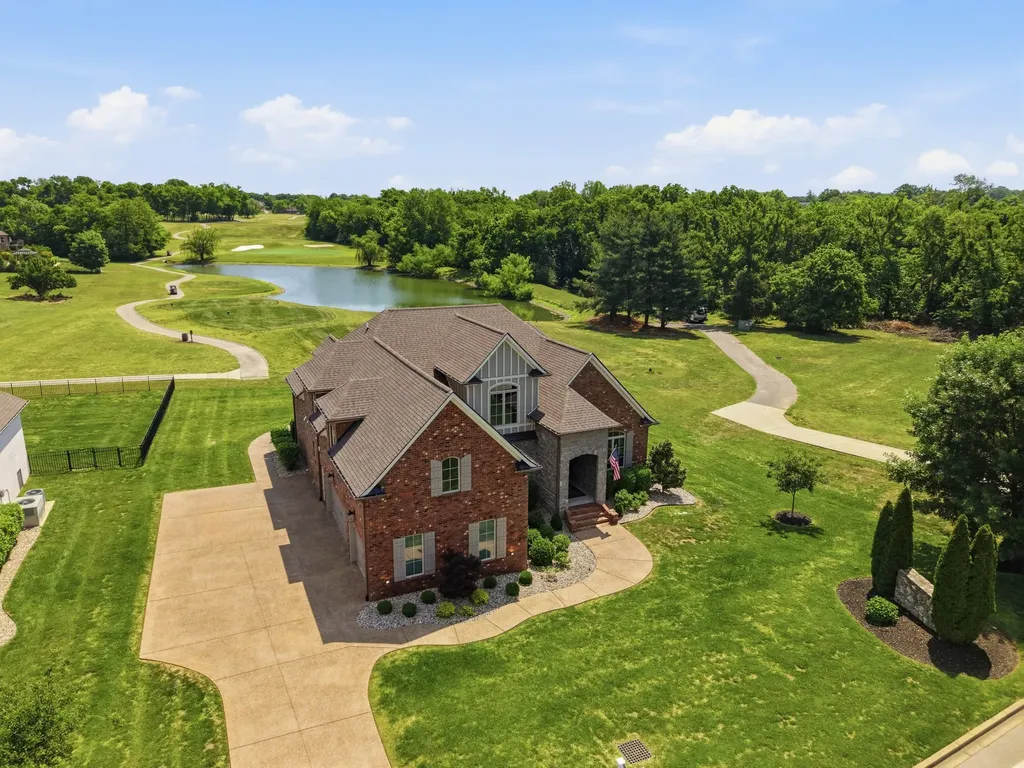 307 Five Oaks Boulevard Lebanon TN 37087