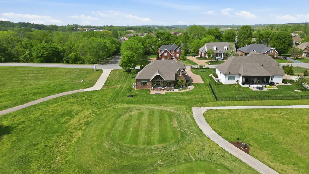 307 Five Oaks Boulevard Lebanon TN 37087