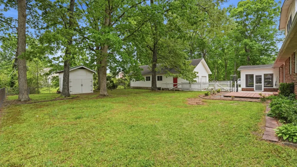 1205 Woodcrest Drive Manchester TN 37355