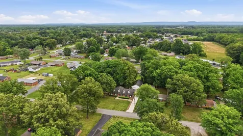 1205 Woodcrest Drive Manchester TN 37355