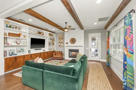 1319B Meridian Street Nashville TN 37207