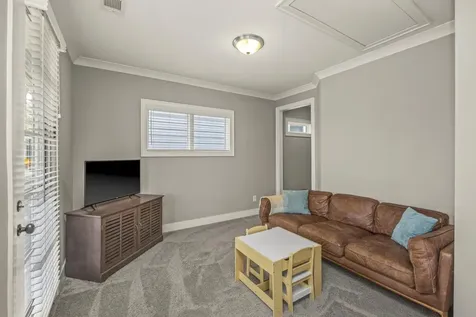 1319B Meridian Street Nashville TN 37207