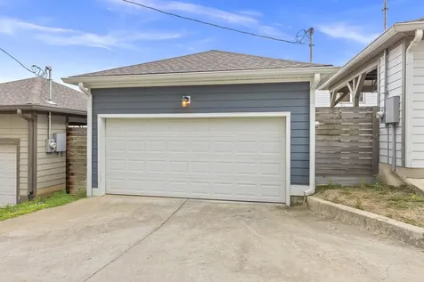 1319B Meridian Street Nashville TN 37207