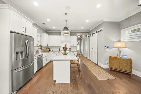 1319B Meridian Street Nashville TN 37207
