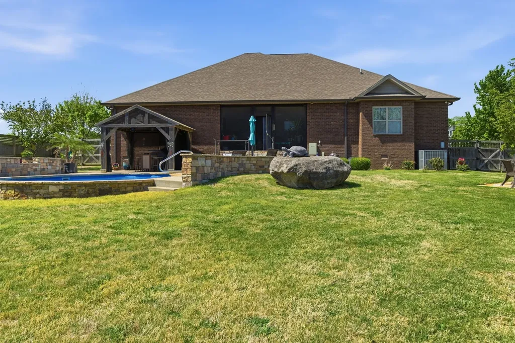 605 Concord Drive Gallatin TN 37066