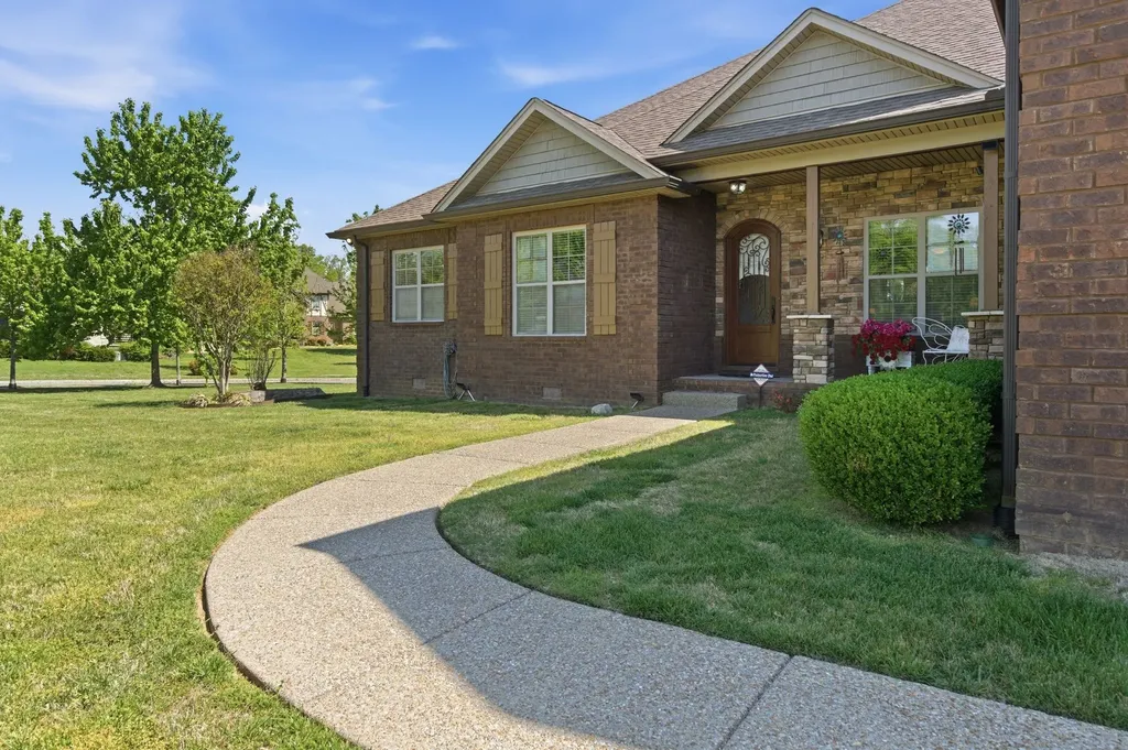 605 Concord Drive Gallatin TN 37066