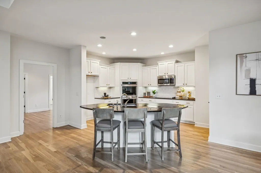 1113B Biltmore Drive Nashville TN 37204