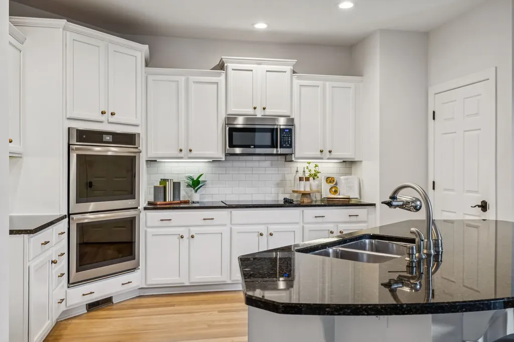 1113B Biltmore Drive Nashville TN 37204