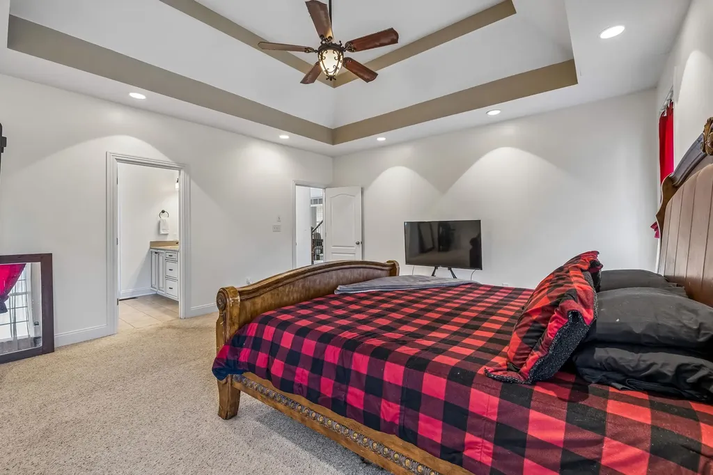 2456 Settlers Trace Clarksville TN 37043