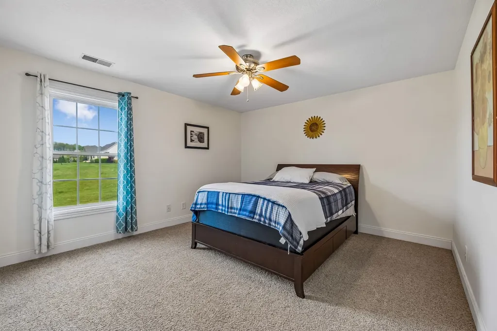 2456 Settlers Trace Clarksville TN 37043