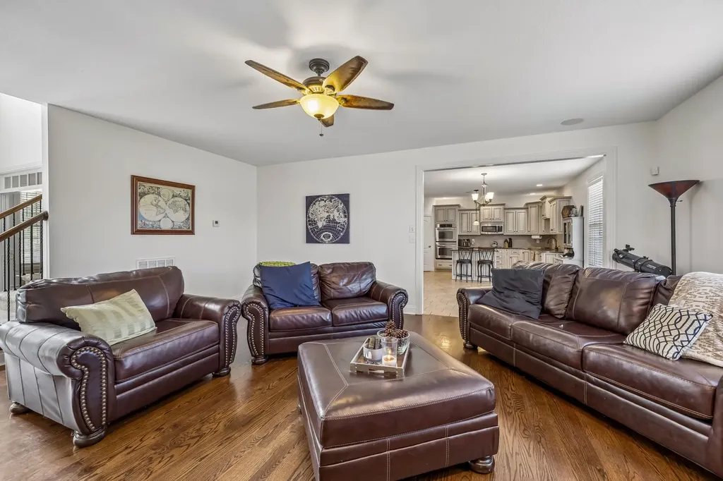 2456 Settlers Trace Clarksville TN 37043