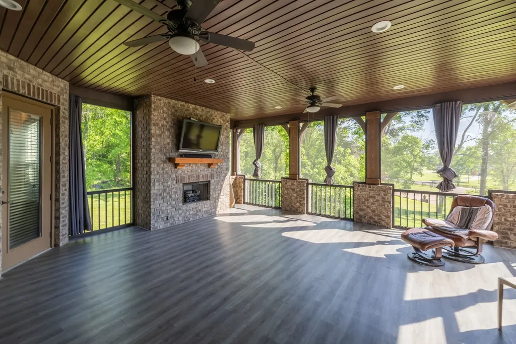 2713 Deer Haven Court Franklin TN 37067