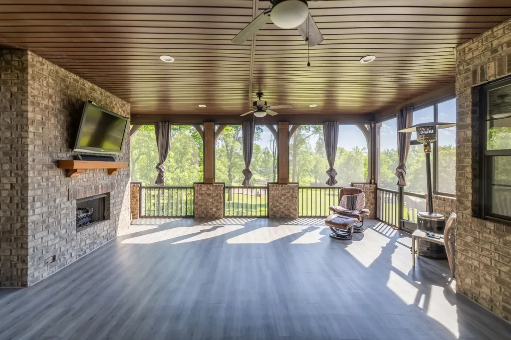 2713 Deer Haven Court Franklin TN 37067