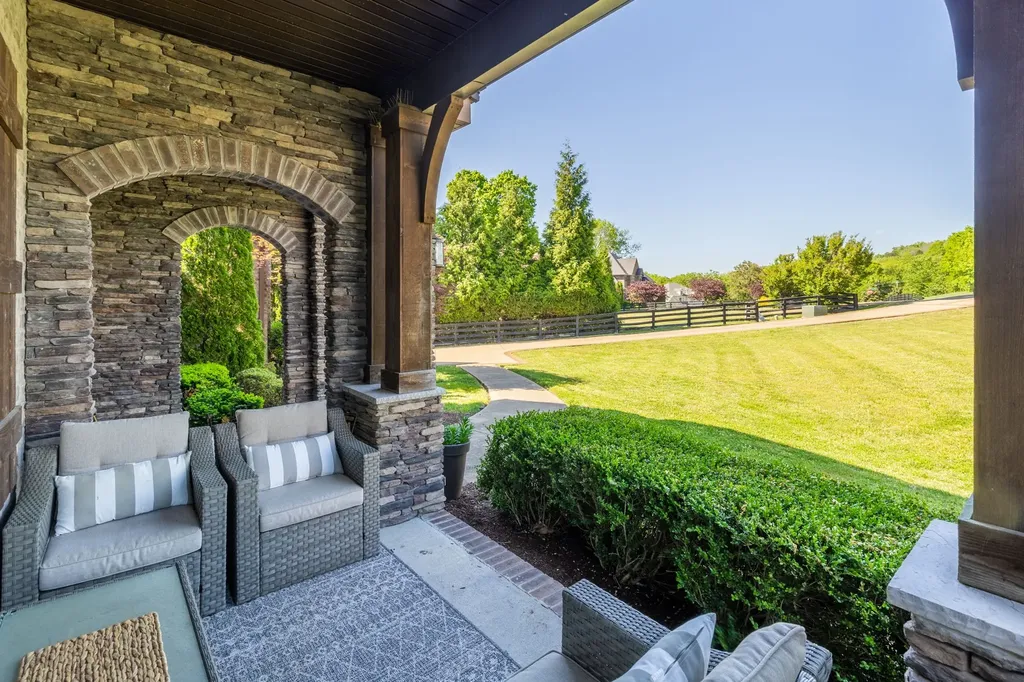 2713 Deer Haven Court Franklin TN 37067