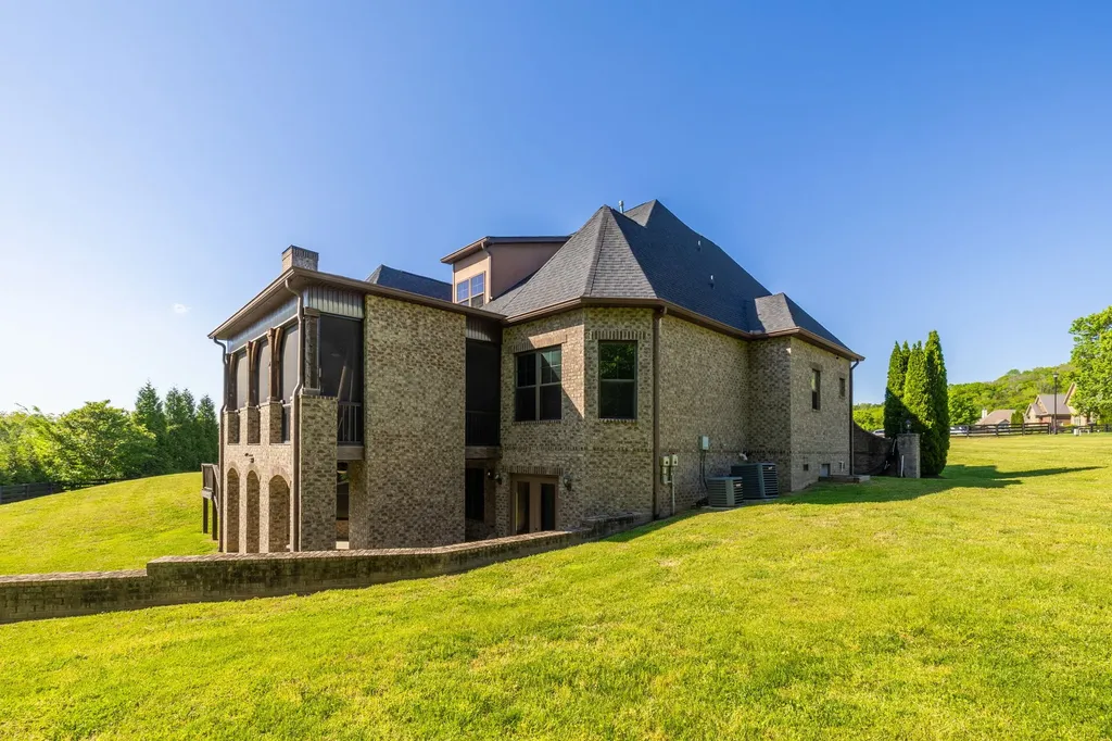 2713 Deer Haven Court Franklin TN 37067
