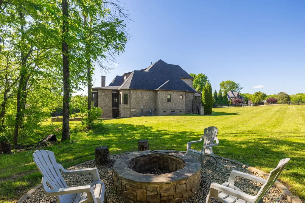 2713 Deer Haven Court Franklin TN 37067