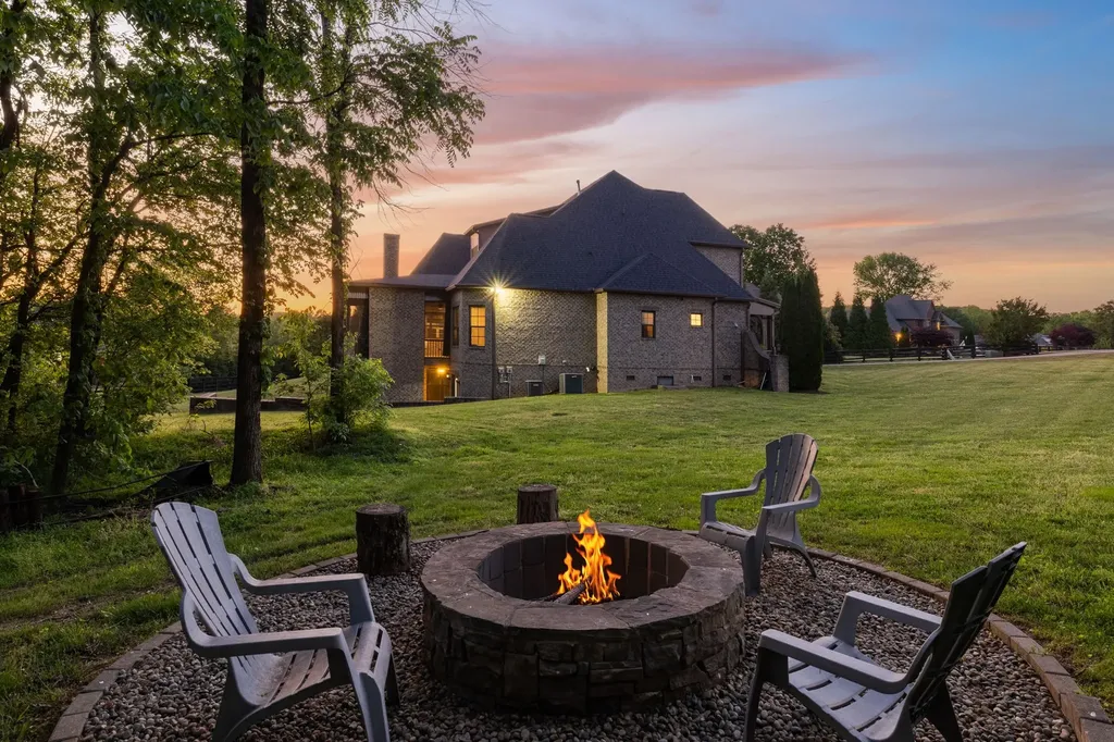 2713 Deer Haven Court Franklin TN 37067