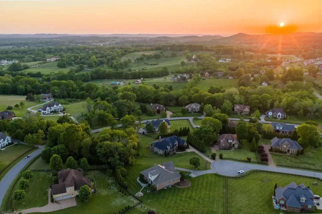 2713 Deer Haven Court Franklin TN 37067