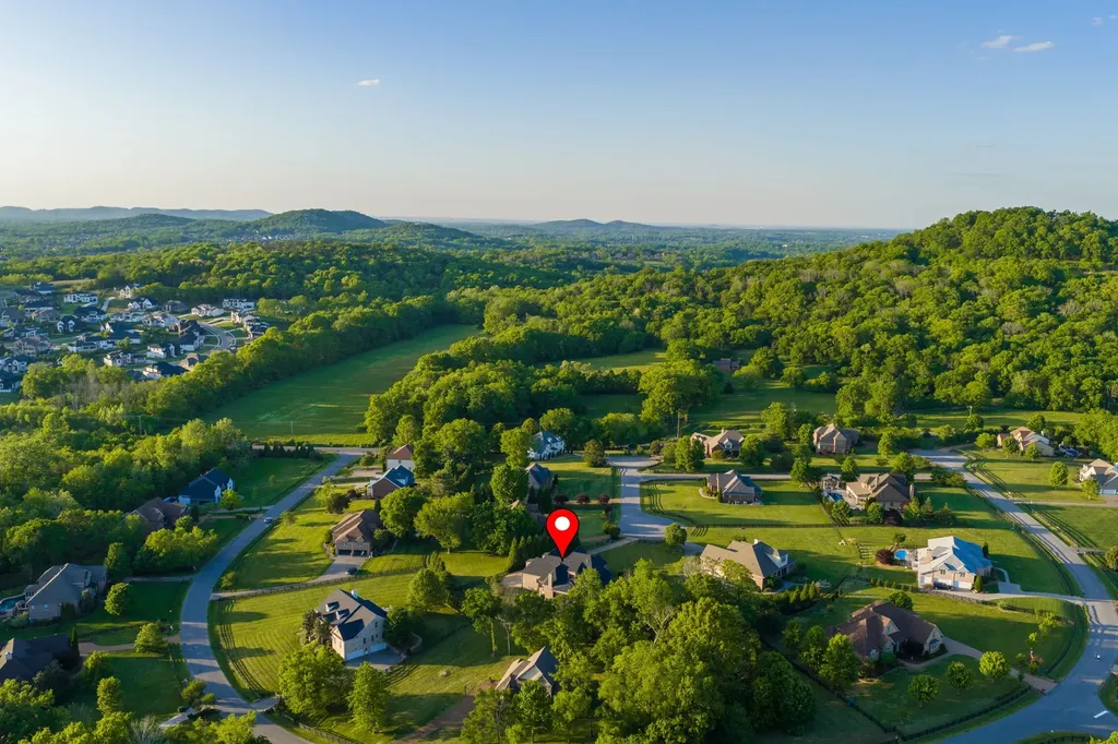 2713 Deer Haven Court Franklin TN 37067
