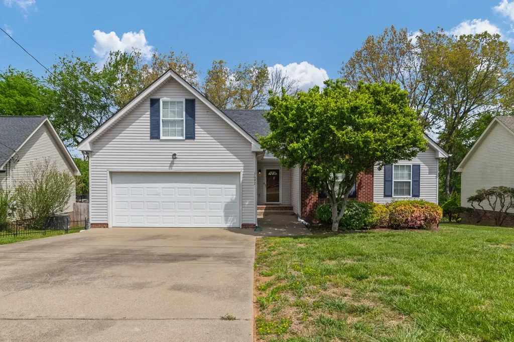 1097 Gunpoint Drive Clarksville TN 37042