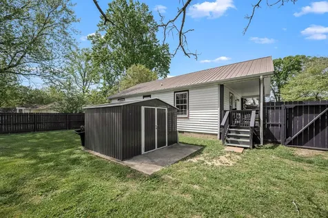 133 Ham Street Tullahoma TN 37388