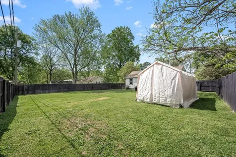 133 Ham Street Tullahoma TN 37388