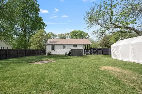 133 Ham Street Tullahoma TN 37388