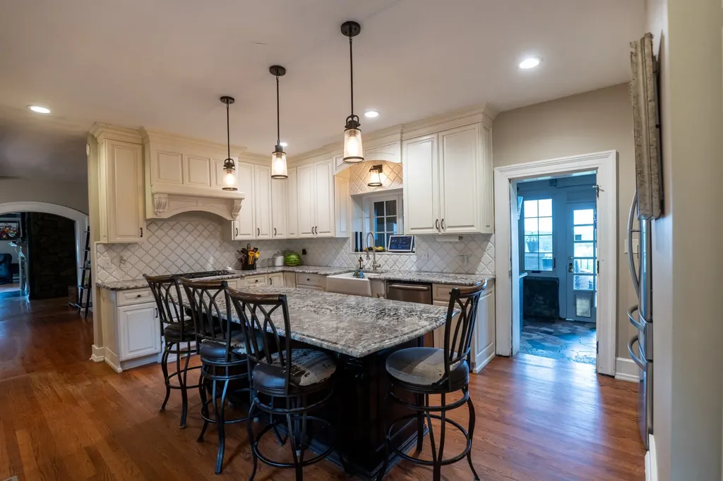 2990 Mcgavock Pike Nashville TN 37214