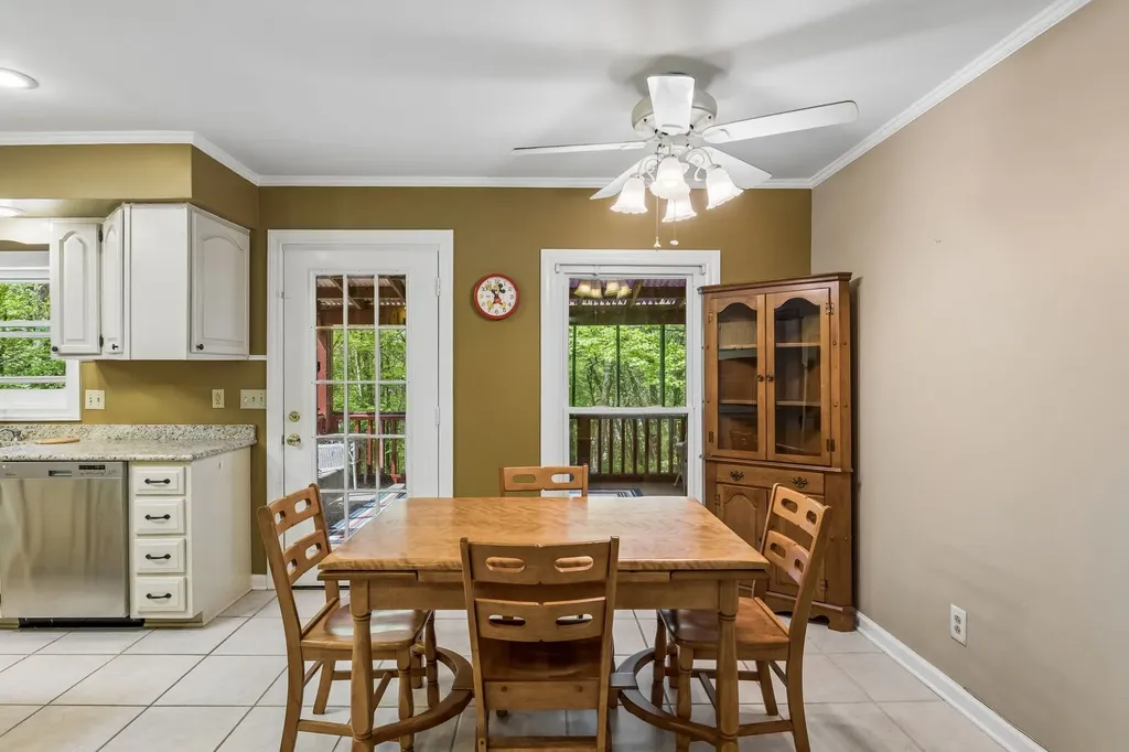 1912 Graceland Drive Goodlettsville TN 37072