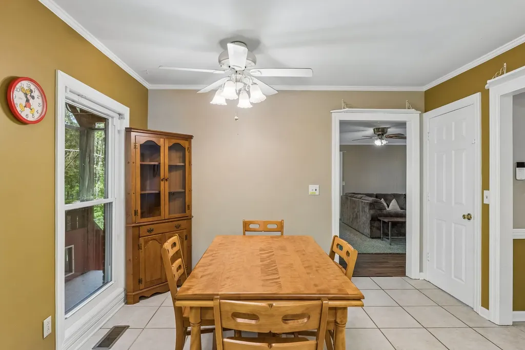 1912 Graceland Drive Goodlettsville TN 37072